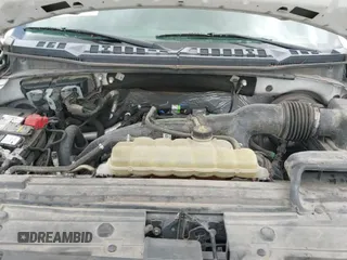 2019 Ford F-150 XL с VIN 1FTEW1CP3KKE14111, выставлен на аукционе IAAI как лот 42670451 с пробегом 162 132 миль миль и . История ставок и продаж доступна на DreamBid. Изображение 20.