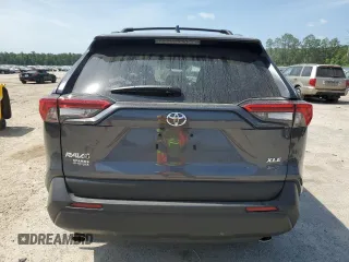 2024 Toyota RAV4 XLE Premium z VIN 2T3C1RFV1RC302246, wystawiony jako Copart lot #58037005 z przebiegiem 6 225 mil mil oraz Szkoda całkowita • Salvage title. Historia ofert i sprzedaży dostępna na DreamBid. Obrazek 6.