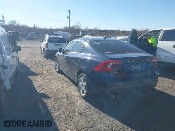 2013 Volvo S60 T5 Premier with VIN YV1612FS4D2206535, listed as a IAAI auction lot 41651699 with 141,557 mi miles and . Bid and sale history available at DreamBid. Image 3.