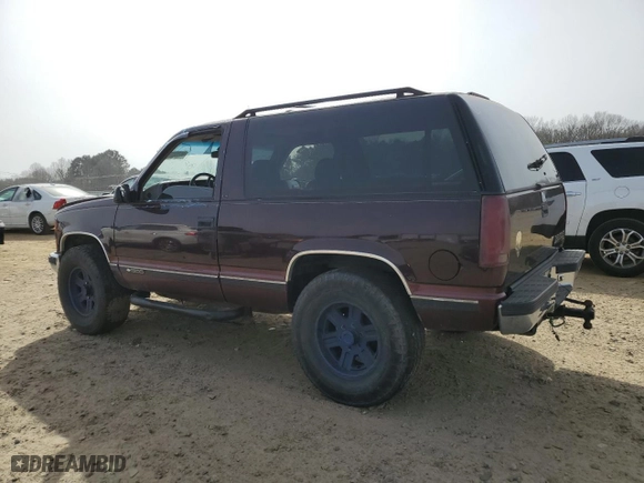 1996 Chevrolet Tahoe with VIN 3GNEK18R9TG128138, listed as a Copart auction lot 48528255 with 233,077 mi miles and Clean Title. Bid and sale history available at carsss.com. Image 2.