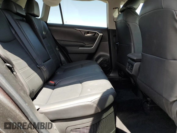 2022 Toyota RAV4 Hybrid XLE Premium с VIN 4T3B6RFV5NU071387, выставлен на аукционе Copart как лот 57410115 с пробегом 64 479 миль миль и Списание • Salvage title. История ставок и продаж доступна на DreamBid. Изображение 10.