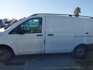 2016 Mercedes-Benz Metris Cargo z VIN WD3PG2EA1G3100067, wystawiony jako IAAI lot #41637257 z przebiegiem 571 601 mil mil oraz . Historia ofert i sprzedaży dostępna na DreamBid. Obrazek 14.