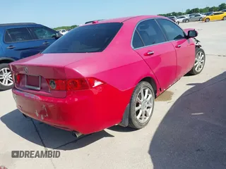 2007 Acura TSX with VIN JH4CL96847C017624, listed as a IAAI auction lot 42004715 with 180,411 mi miles. Bid and sale history available at carsss.com. Image 4.