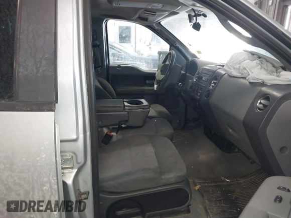 2007 Ford F-150 XLT with VIN 1FTPW14527KC78244, listed as a IAAI auction lot 41392809 with 272,645 mi miles. Bid and sale history available at carsss.com. Image 5.