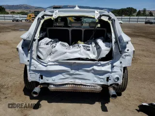 2023 BMW X2 sDrive28i z VIN WBXYH9C06P5V65784, wystawiony jako Copart lot #57108985 z przebiegiem 37 113 mil mil oraz Szkoda całkowita • Salvage title. Historia ofert i sprzedaży dostępna na DreamBid. Obrazek 6.