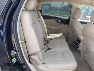 2017 Audi Q7 Premium Plus with VIN WA1LAAF76HD017887, listed as a IAAI auction lot 42426902 with 31,478 mi miles and . Bid and sale history available at DreamBid. Image 8.