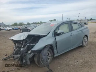 2018 Toyota Prius Two z VIN JTDKBRFUXJ3601563, wystawiony jako Copart lot #55681125 z przebiegiem Nie podano mil oraz Szkoda całkowita • Salvage title. Historia ofert i sprzedaży dostępna na DreamBid. Obrazek 1.