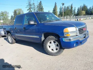 2004 GMC Sierra 1500 Crew Cab SLE with VIN 2GTEK13TX41394077, listed as a IAAI auction lot 42047304 with 227,296 mi miles. Bid and sale history available at carsss.com. Image 1.