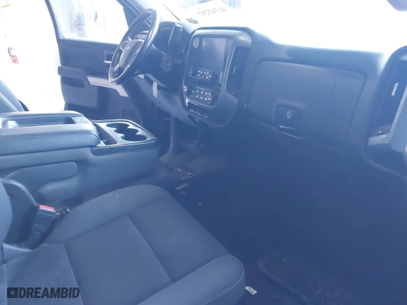 2018 Chevrolet Silverado 1500 LT with VIN 1GCVKREH1JZ193520, listed as a IAAI auction lot 41343297 with 208,636 mi miles. Bid and sale history available at carsss.com. Image 5.