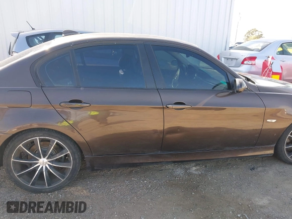 2007 BMW 3 Series 328i with VIN WBAVA33547KX72119, listed as a IAAI auction lot 42064589 with 88,352 mi miles and . Bid and sale history available at DreamBid. Image 12.