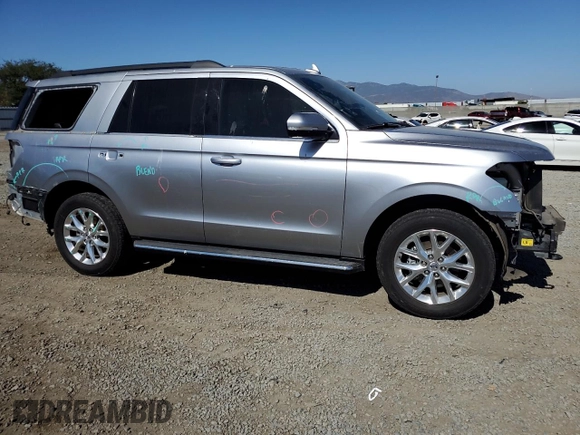2020 Ford Expedition XLT с VIN 1FMJU1JT1LEA44146, выставлен на аукционе Copart как лот 61271725 с пробегом 68 085 миль миль и Списание • Salvage title. История ставок и продаж доступна на DreamBid. Изображение 4.