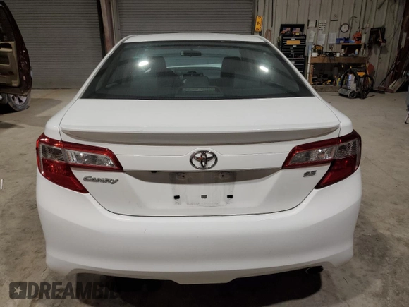 2014 Toyota Camry L with VIN 4T1BF1FKXEU780669, listed as a Copart auction lot 88699685 with 86,208 mi miles and Salvage Title. Bid and sale history available at carsss.com. Image 6.