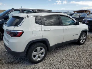2021 Jeep Compass Latitude z VIN 3C4NJDBB5MT560792, wystawiony jako Copart lot #56300155 z przebiegiem 89 783 mil mil oraz Szkoda całkowita • Salvage title. Historia ofert i sprzedaży dostępna na DreamBid. Obrazek 3.