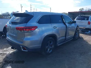 2018 Toyota Highlander Limited с VIN 5TDDZRFH1JS911963, выставлен на аукционе IAAI как лот 41289715 с пробегом 64 672 миль миль и . История ставок и продаж доступна на DreamBid. Изображение 4.