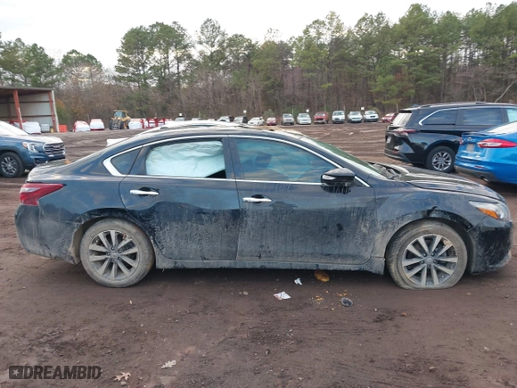 2018 Nissan Altima 2.5 SV with VIN 1N4AL3AP0JC213450, listed as a IAAI auction lot 41111131 with 94,132 mi miles. Bid and sale history available at carsss.com. Image 13.