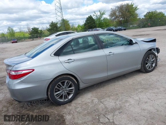 2015 Toyota Camry XLE z VIN 4T1BF1FK3FU956947, wystawiony jako IAAI lot #42342824 z przebiegiem 222 565 mil mil oraz . Historia ofert i sprzedaży dostępna na DreamBid. Obrazek 4.