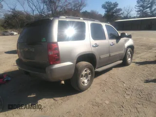 2012 Chevrolet Tahoe LS z VIN 1GNSCAE03CR234476, wystawiony jako IAAI lot #41008154 z przebiegiem 199 550 mil mil oraz . Historia ofert i sprzedaży dostępna na DreamBid. Obrazek 4.