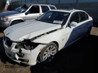 2011 BMW 3 Series 328i xDrive z VIN WBAPK5G54BNN28957, wystawiony jako Copart lot #41448975 z przebiegiem 184 889 mil mil oraz Szkody całkowita. Historia ofert i sprzedaży dostępna na DreamBid. Obrazek 1.
