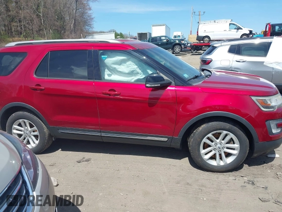 2016 Ford Explorer XLT with VIN 1FM5K7D85GGC85722, listed as a IAAI auction lot 42087848 with 135,872 mi miles and . Bid and sale history available at carsss.com. Image 13.