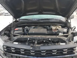 2020 Chevrolet Silverado 1500 Custom with VIN 1GCRWBEF9LZ258712, listed as a Copart auction lot 42992025 with 61,300 mi miles and Salvage Title. Bid and sale history available at carsss.com. Image 11.