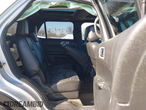 2011 Ford Explorer XLT with VIN 1FMHK8D85BGA21377, listed as a IAAI auction lot 41784792 with 192,114 mi miles and . Bid and sale history available at carsss.com. Image 8.