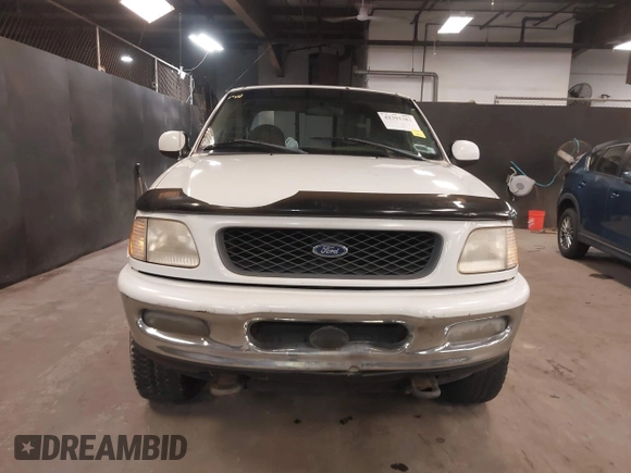 1998 Ford F-150 с VIN 2FTZX08W9WCA27422, выставлен на аукционе IAAI как лот 42391383 с пробегом 183 526 миль миль и . История ставок и продаж доступна на DreamBid. Изображение 12.