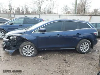 2011 Mazda CX-7 i Touring with VIN JM3ER2C51B0363819, listed as a IAAI auction lot 41176040 with 179,536 mi miles. Bid and sale history available at carsss.com. Image 13.