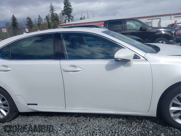 2013 Lexus ES 300h with VIN JTHBW1GG4D2013536, listed as a IAAI auction lot 41979270 with 98,515 mi miles and . Bid and sale history available at DreamBid. Image 14.