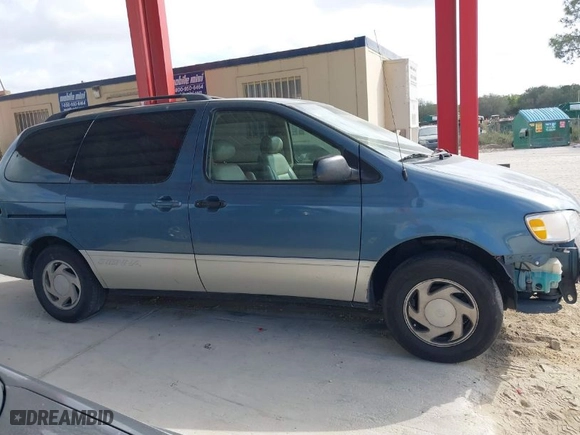 2000 Toyota Sienna LE with VIN 4T3ZF13C4YU295841, listed as a IAAI auction lot 41557350 with 274,486 mi miles. Bid and sale history available at carsss.com. Image 14.