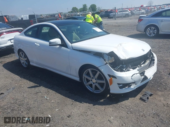 2013 Mercedes-Benz C 250 with VIN WDDGJ4HB1DG052880, listed as a IAAI auction lot 42013118 with 26,799 mi miles and . Bid and sale history available at DreamBid. Image 1.