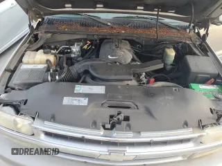 2002 Chevrolet Suburban LT with VIN 1GNEC16Z32J200707, listed as a Copart auction lot 75382404 with 0 mi miles and Non Repairable. Bid and sale history available at carsss.com. Image 12.