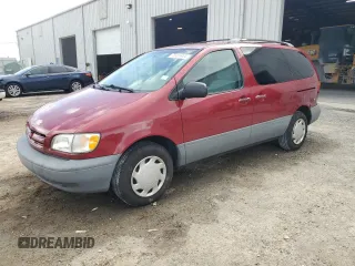 2000 Toyota Sienna LE with VIN 4T3ZF13C3YU284605, listed as a Copart auction lot 79405404 with 137,213 mi miles and Salvage Title. Bid and sale history available at carsss.com. Image 1.