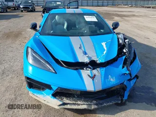 2023 Chevrolet Corvette 2LT z VIN 1G1YB2D41P5135323, wystawiony jako IAAI lot #41914578 z przebiegiem 4 957 mil mil oraz . Historia ofert i sprzedaży dostępna na DreamBid. Obrazek 6.