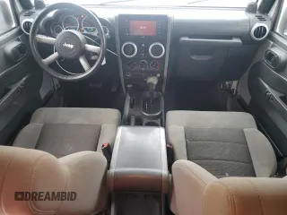 2010 Jeep Wrangler Unlimited Sahara with VIN 1J4BA5H17AL117410, listed as a Copart auction lot 88519555 with 126,471 mi miles and Salvage Title. Bid and sale history available at carsss.com. Image 8.