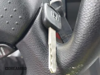 2004 Honda Civic LX z VIN 2HGES16584H552275, wystawiony jako IAAI lot #42295404 z przebiegiem 147 318 mil mil oraz . Historia ofert i sprzedaży dostępna na DreamBid. Obrazek 11.