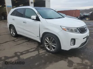2014 Kia Sorento SX Limited z VIN 5XYKWDA79EG451665, wystawiony jako Copart lot #45566955 z przebiegiem 116 993 mil mil oraz Szkoda całkowita • Salvage title. Historia ofert i sprzedaży dostępna na DreamBid. Obrazek 4.
