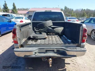 2003 Chevrolet Silverado 1500 LS with VIN 2GCEK19T231104873, listed as a IAAI auction lot 41910444 with 208,692 mi miles. Bid and sale history available at carsss.com. Image 16.