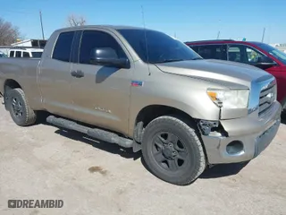 2007 Toyota Tundra SR5 with VIN 5TFBV54167X024430, listed as a IAAI auction lot 41776878 with 172,980 mi miles. Bid and sale history available at carsss.com. Image 1.