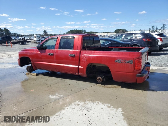 2008 Dodge Dakota SLT z VIN 1D7HW48N08S557814, wystawiony jako Copart lot #46627955 z przebiegiem 145 356 mil mil oraz Czysty tytuł • Clean title. Historia ofert i sprzedaży dostępna na DreamBid. Obrazek 2.