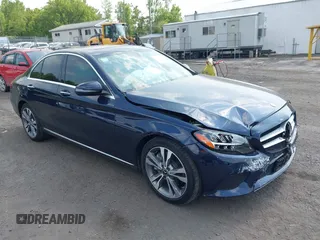 2021 Mercedes-Benz C 300 z VIN W1KWF8DB4MR631537, wystawiony jako IAAI lot #42435864 z przebiegiem 11 807 mil mil oraz . Historia ofert i sprzedaży dostępna na DreamBid. Obrazek 1.
