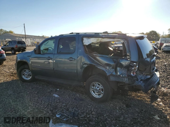 2009 Chevrolet Suburban LT w/1LT with VIN 1GNGC56K39R118135, listed as a Copart auction lot 75713124 with 231,657 mi miles and Salvage Title. Bid and sale history available at carsss.com. Image 2.