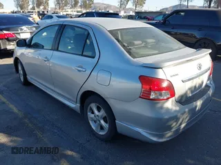 2007 Toyota Yaris with VIN JTDBT923771127215, listed as a IAAI auction lot 41647533 with 207,248 mi miles. Bid and sale history available at carsss.com. Image 3.