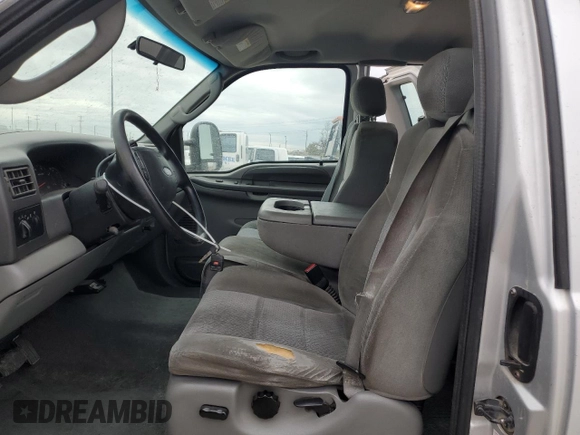2003 Ford F-250 XL с VIN 1FTNX21PX3EC18902, выставлен на аукционе Copart как лот 50737325 с пробегом Не указан миль и Списание • Salvage title. История ставок и продаж доступна на DreamBid. Изображение 7.