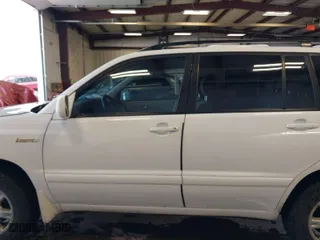 2001 Toyota Highlander with VIN JTEGF21AX10022116, listed as a IAAI auction lot 41604066 with 119,033 mi miles. Bid and sale history available at carsss.com. Image 14.