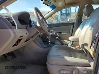 2006 Toyota Camry STD z VIN 4T1BE30K46U108275, wystawiony jako Copart lot #59905115 z przebiegiem 157 072 mil mil oraz Szkoda całkowita • Salvage title. Historia ofert i sprzedaży dostępna na DreamBid. Obrazek 7.