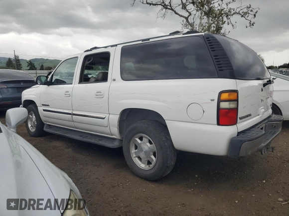 2004 GMC Yukon XL SLE with VIN 3GKEC16T84G301271, listed as a Copart auction lot 50835055 with 125,278 mi miles and Salvage Title. Bid and sale history available at carsss.com. Image 2.