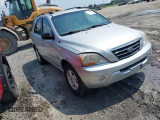 2008 Kia Sorento LX with VIN KNDJC735485810791, listed as a IAAI auction lot 42577900 with 90,209 mi miles and . Bid and sale history available at DreamBid. Image 1.