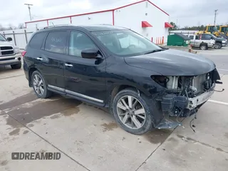 2014 Nissan Pathfinder SV with VIN 5N1AR2MM0EC698047, listed as a IAAI auction lot 41838837 with 159,818 mi miles. Bid and sale history available at carsss.com. Image 1.