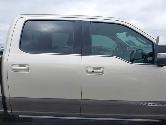 2017 Ford Super Duty F-250 SRW Lariat with VIN 1FT7W2BT2HED66296, listed as a IAAI auction lot 41515403 with 134,142 mi miles. Bid and sale history available at carsss.com. Image 13.