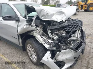 2019 Chevrolet Equinox LT with VIN 3GNAXKEV1KS641340, listed as a IAAI auction lot 41890412 with 72,445 mi miles and . Bid and sale history available at carsss.com. Image 6.
